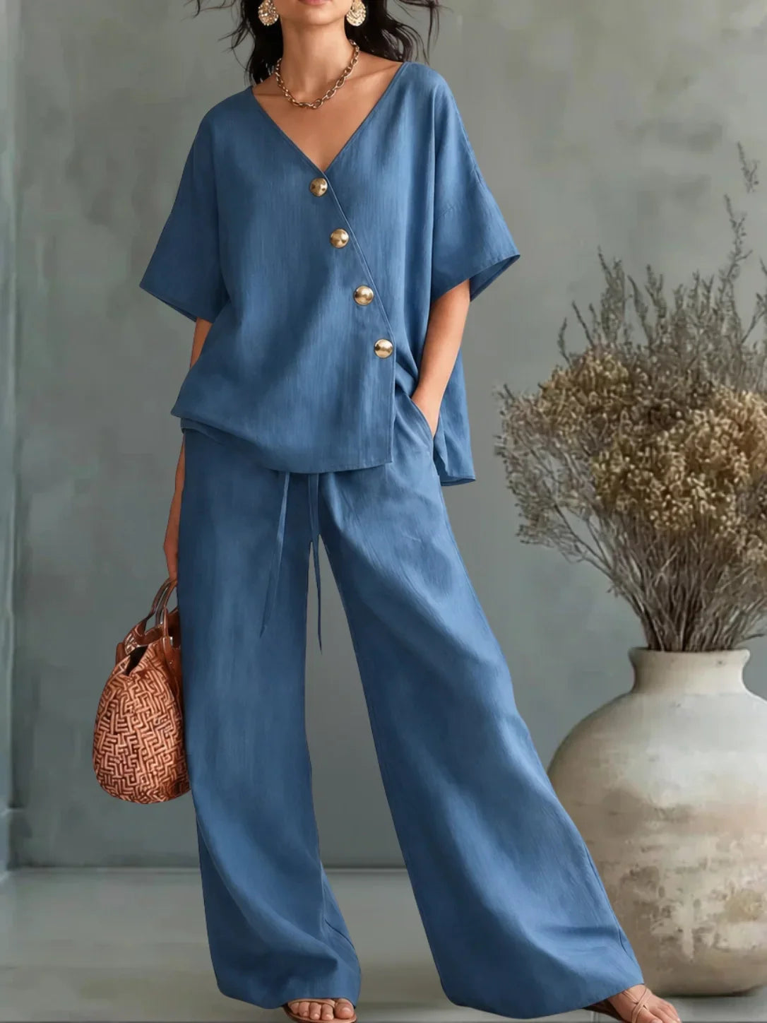 Graciela – conjunto de blusa con escote en v y pantalón palazzo