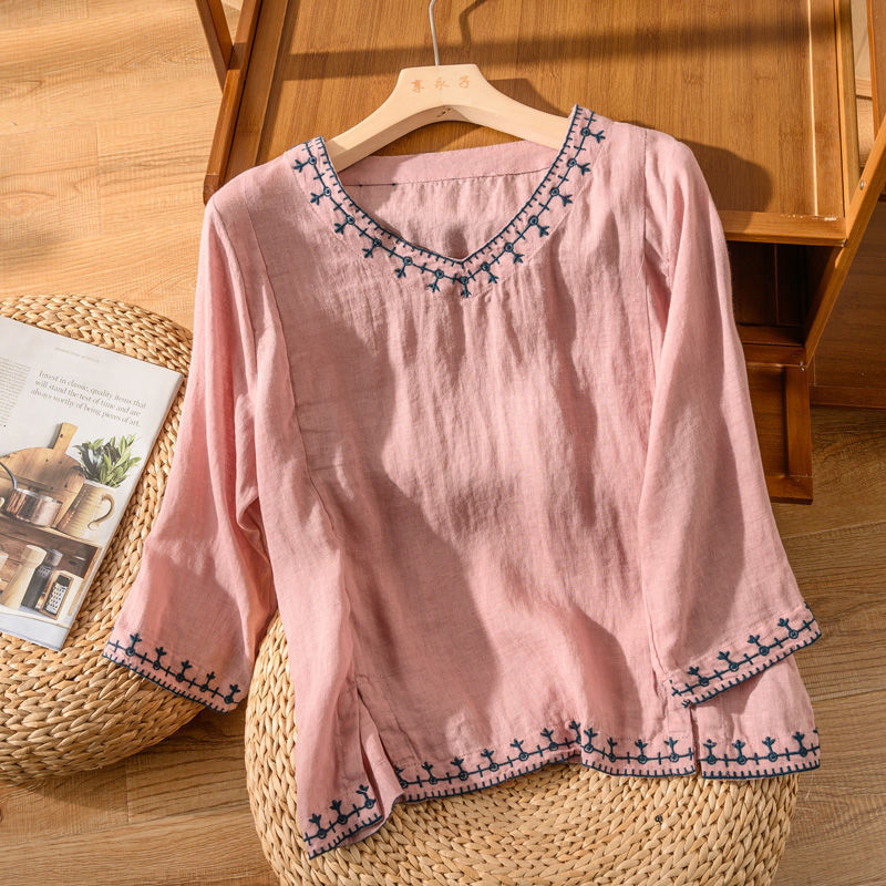 Sagrario – blusa bordada con escote en v